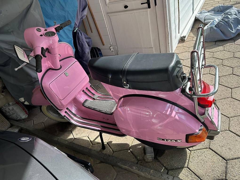 Strasse: Vespa defekt – Gebraucht aus Engelberg von Bump01 2