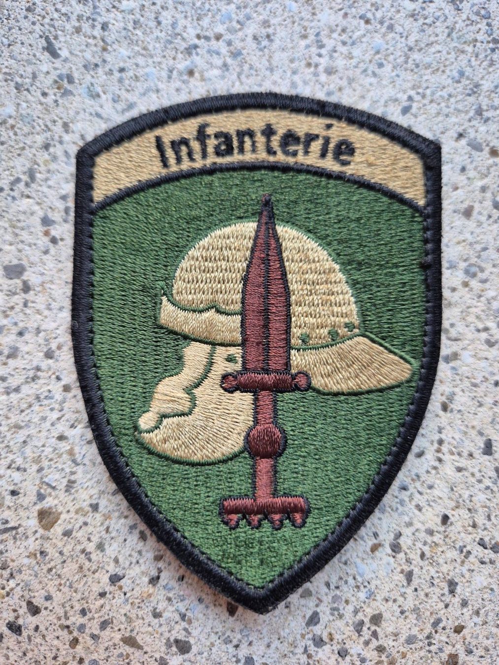 Schweizer Armee Plaketten & Abzeichen: *** Badge Infanterie mit klett *** – Gebraucht aus Riedholz von fr_sIruP