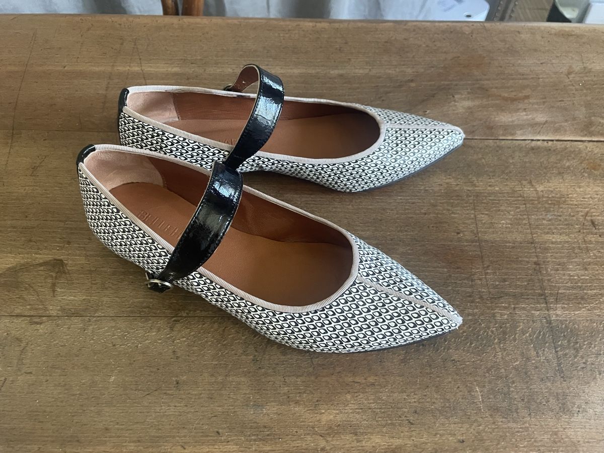 Scarpe da donna: Ballerinas BELLEHARI Leder Ecru 39 – Usato da Zürich venduto da Lyriart