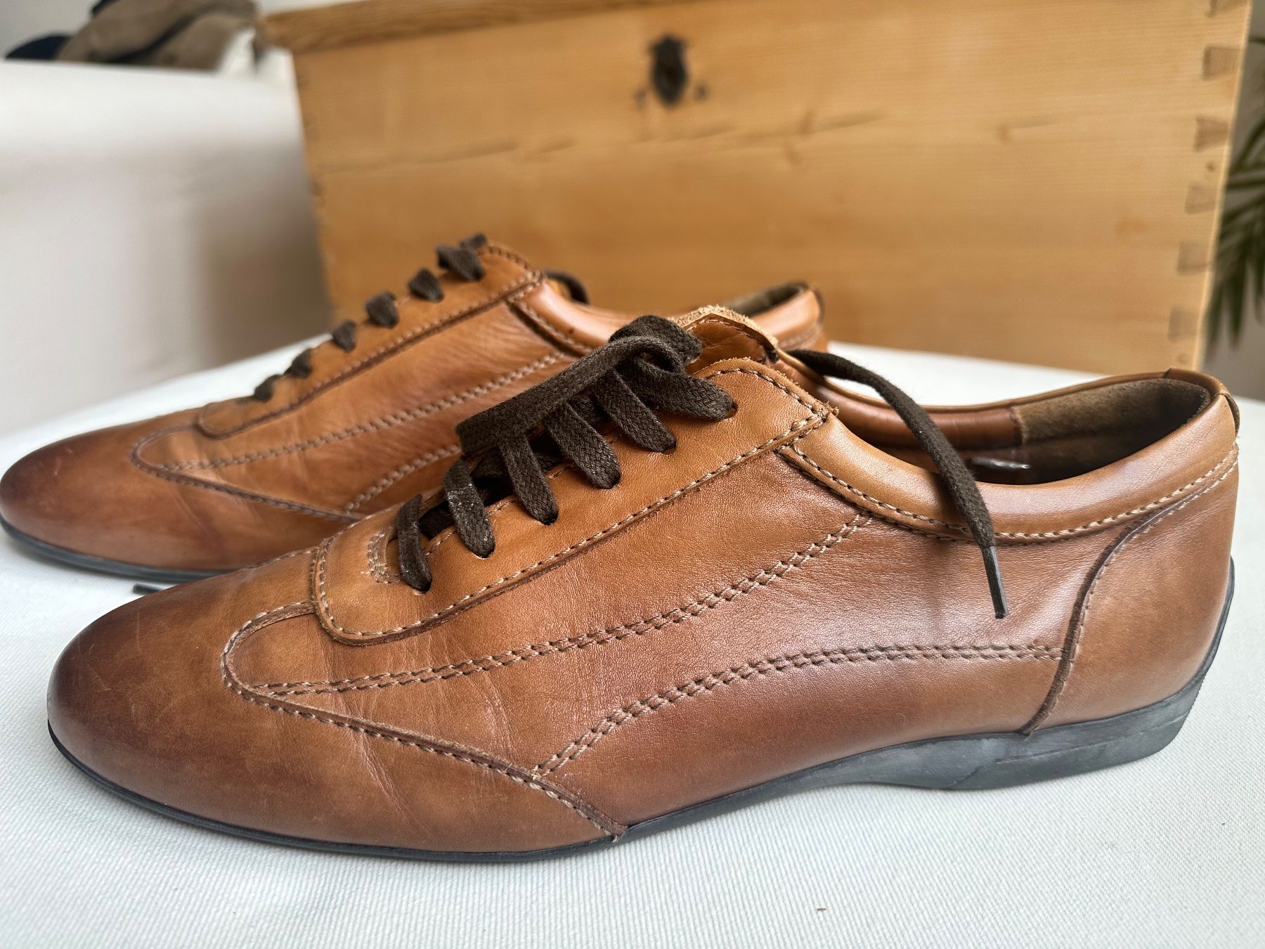 Massimo Dutti Scarpe da uomo: Chaussures de Massimo Dutti en cuir, neuves – Nuovo e nell'imballaggio originale da Carouge GE venduto da erolga