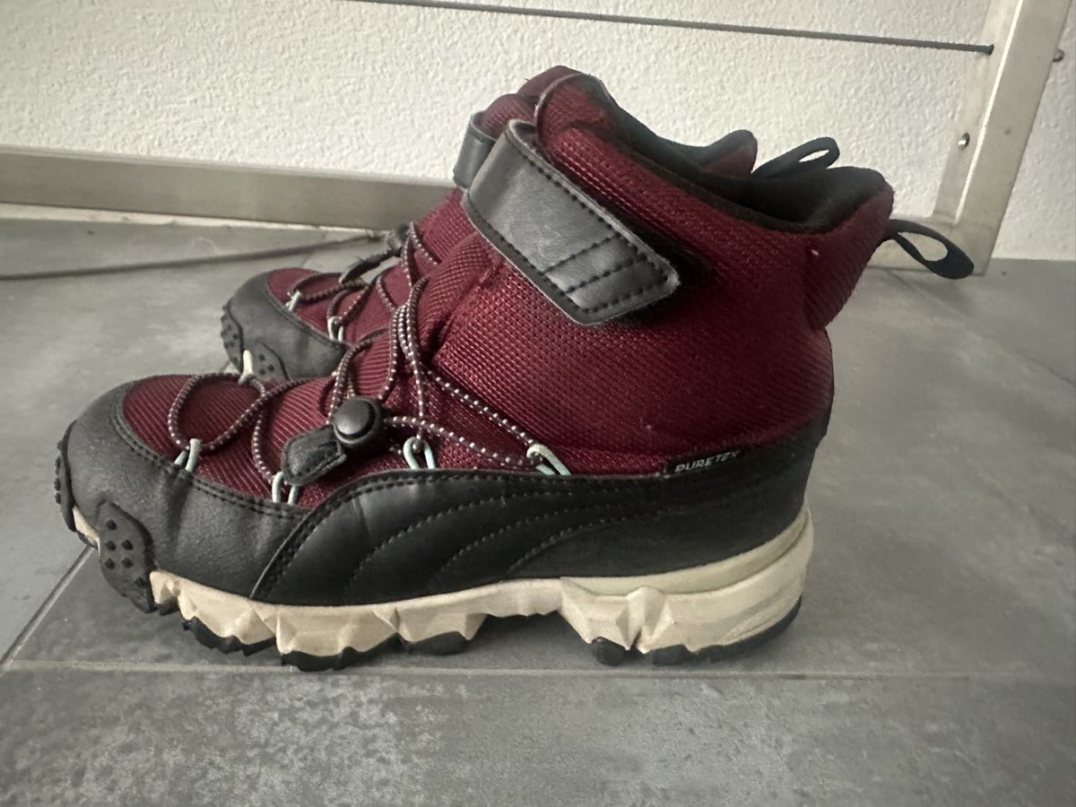 Puma Scarpe per ragazzi: Kinder Schuhe Gr 35.5 – Usato da Oftringen venduto da kar_y2tf 1