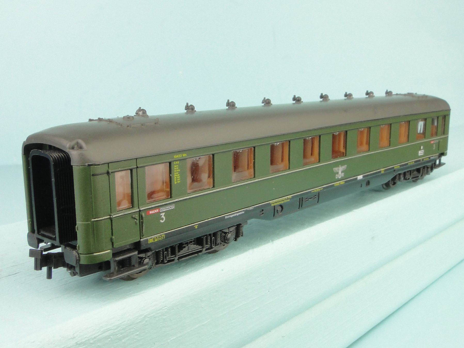 Roco Modelleisenbahnen: Roco 1854 Spur N Schürzenwagen3Kl. – Gebraucht aus Bülach von Albitrain 6