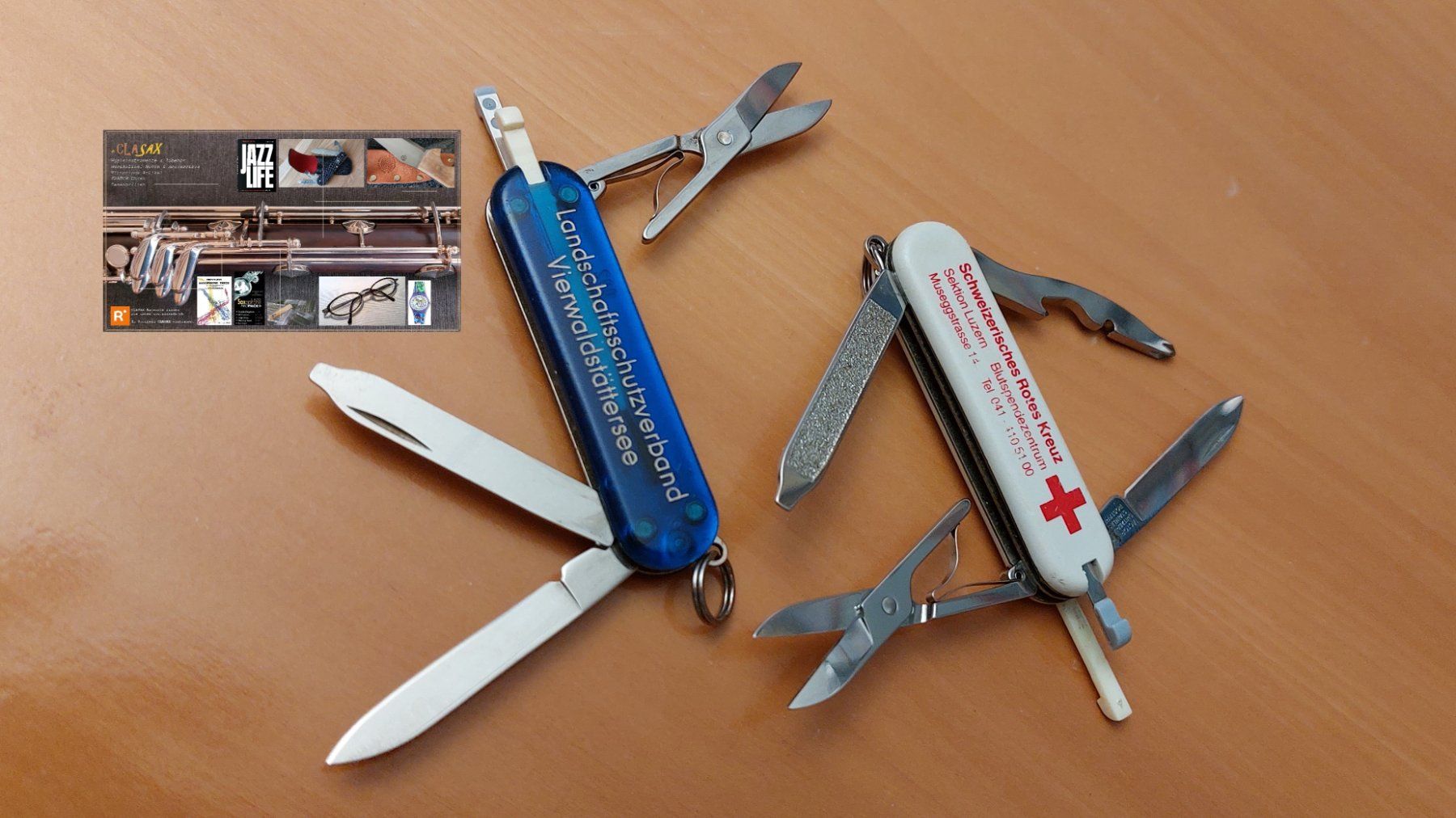 Victorinox Taschenmesser: VICTORINOX 2 Classic Knifes Sonderedition – Gebraucht aus Rotkreuz von CLASAX