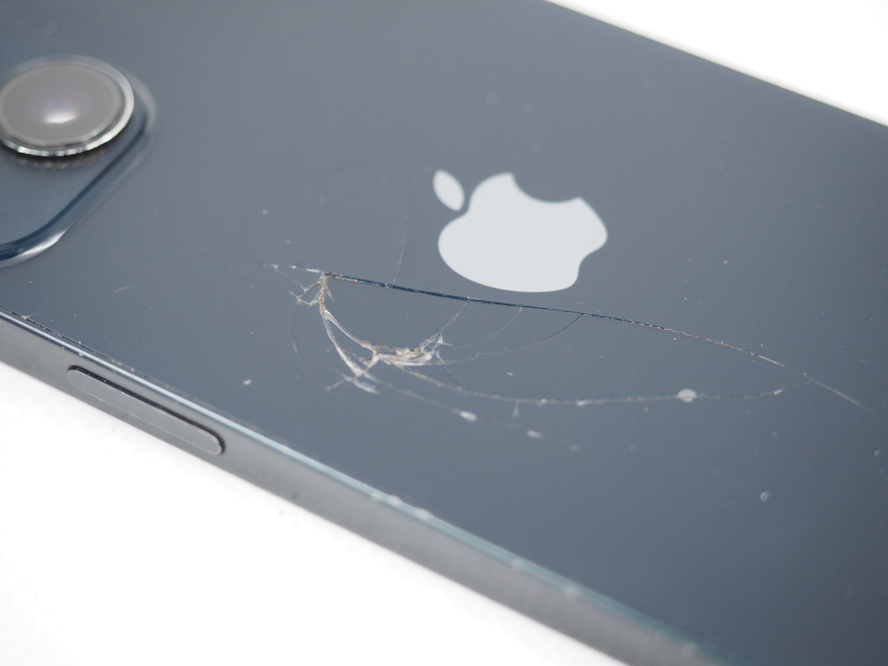 Apple Telefoni cellulari / Smartphones: APPLE iPhone 14 iCloud gesperrt (26061713) – Difettoso da Zürich venduto da fundsachenverkauf 8