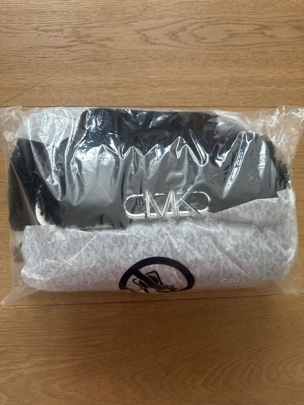 Michael Kors Borse da donna: MICHAEL KORS Shearling Echt Lammfell Handtasche – Nuovo e nell'imballaggio originale da Triesen venduto da KiSc1 3