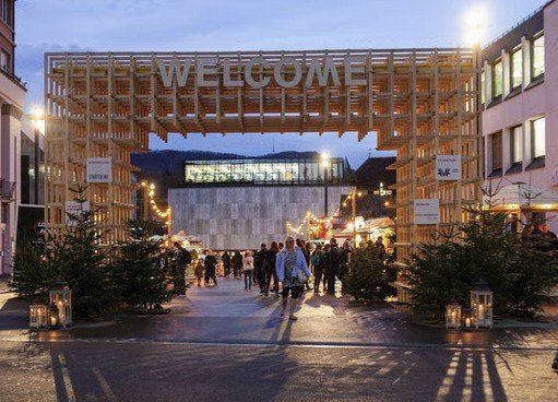 Tiro con l'arco: Grosser Torbogen aus Holz – Usato da Affoltern am Albis venduto da Pointbreakevents 1