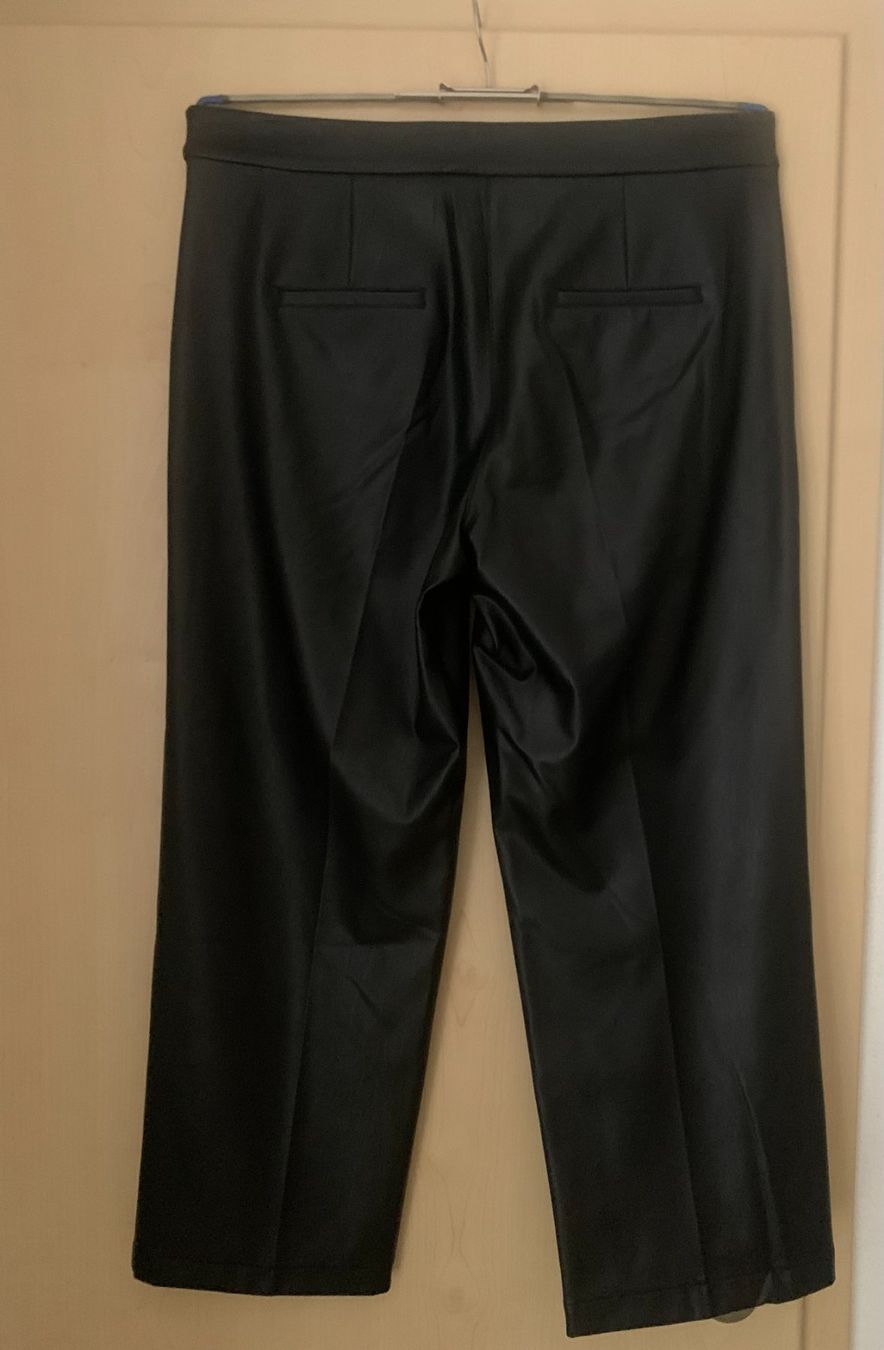 Gerry Weber Pantaloni: Kunstlederhose Gr.40  (GERRY WEBER) – Nuovo (secondo la descrizione) da Azmoos venduto da Verwir64 2