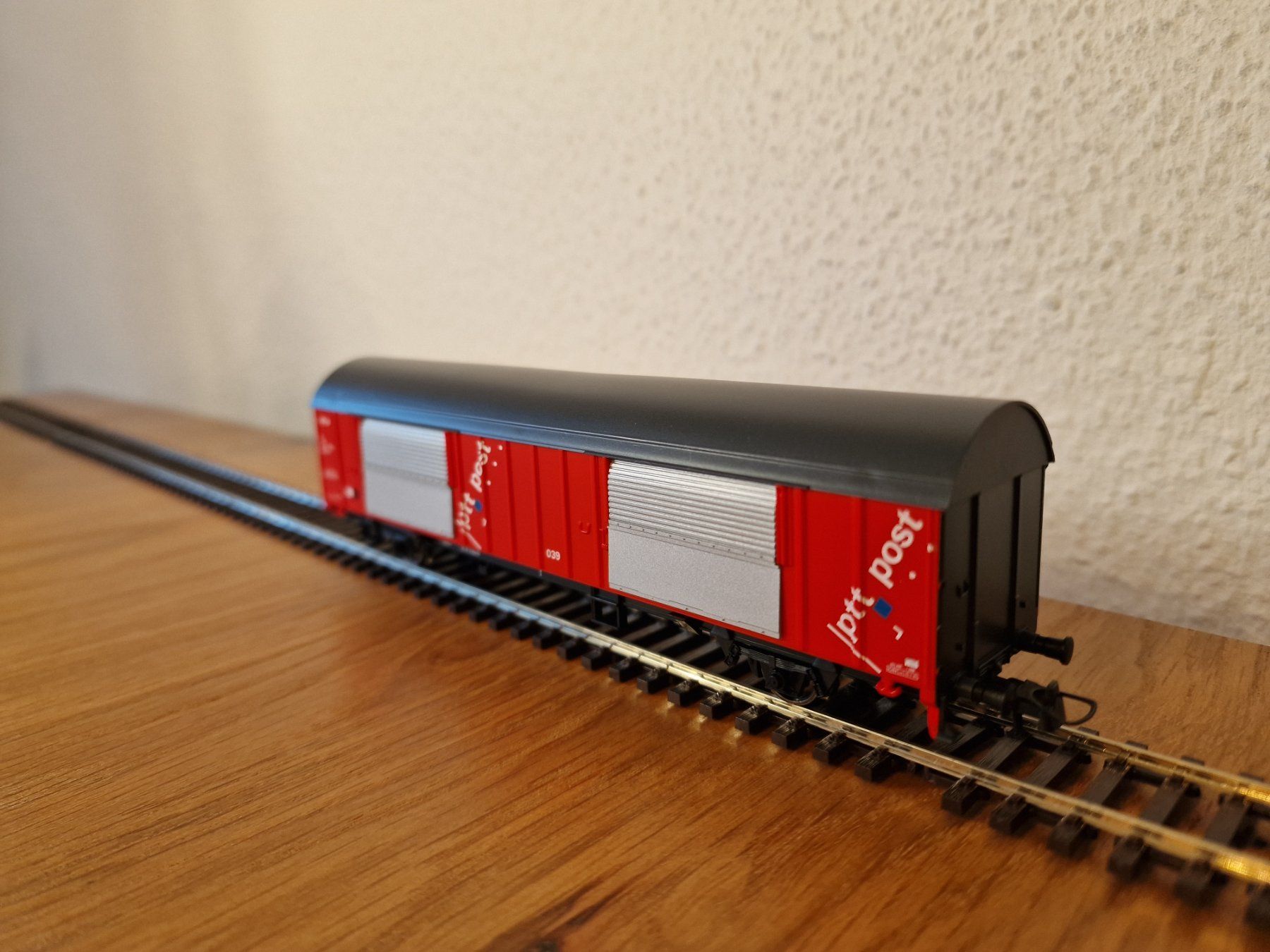 Roco Modellini di ferrovie: NS Postwagen H0 – Usato da Matten b. Interlaken venduto da lor_hr9w 2