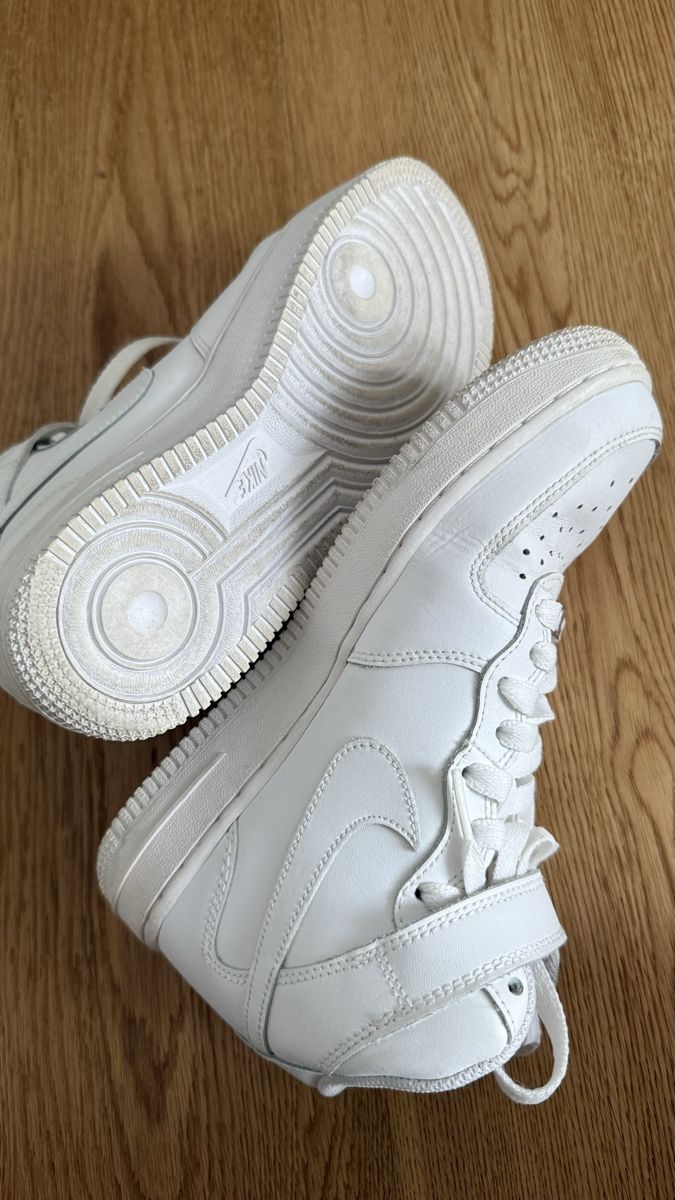 Nike Scarpe da uomo: Nike Air Force 1 High sneakers 37.5 – Usato da Boswil venduto da hey.itsme 3
