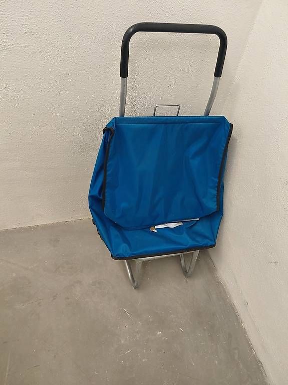 Carriole: Zeitungswagen – Usato da zürich venduto da Danys1