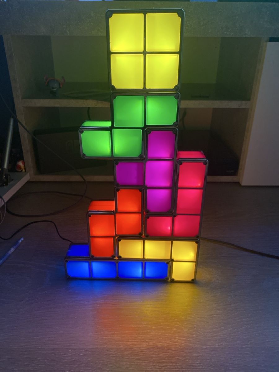 Lampade: Tetris Stapelbare LED Lampe mit Netzteil – Usato da Bennau venduto da L_Scho 1