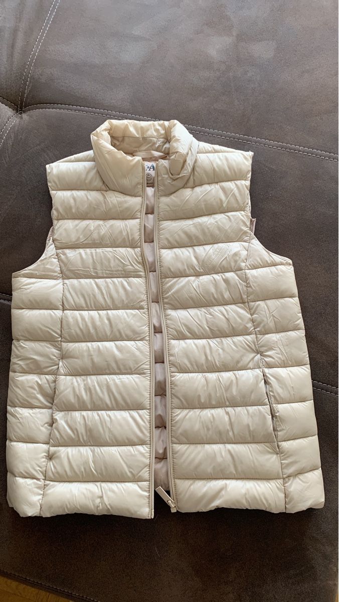 C&A Gilet & Giacche senza maniche: Gilet beige C&A, size S – Usato da Tuggen venduto da Tantas 2