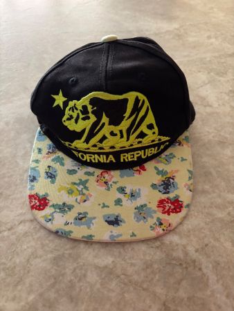 Snapback Cap California Republic schwarz Blumen gebraucht