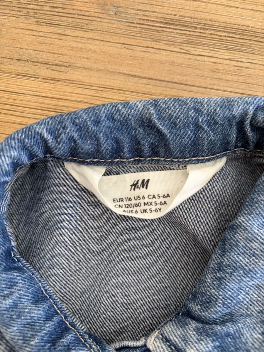 H&M Giacche: Veste en jean H&M - taille 116 – Nuovo (secondo la descrizione) da Sion venduto da Nelsonkatz 1