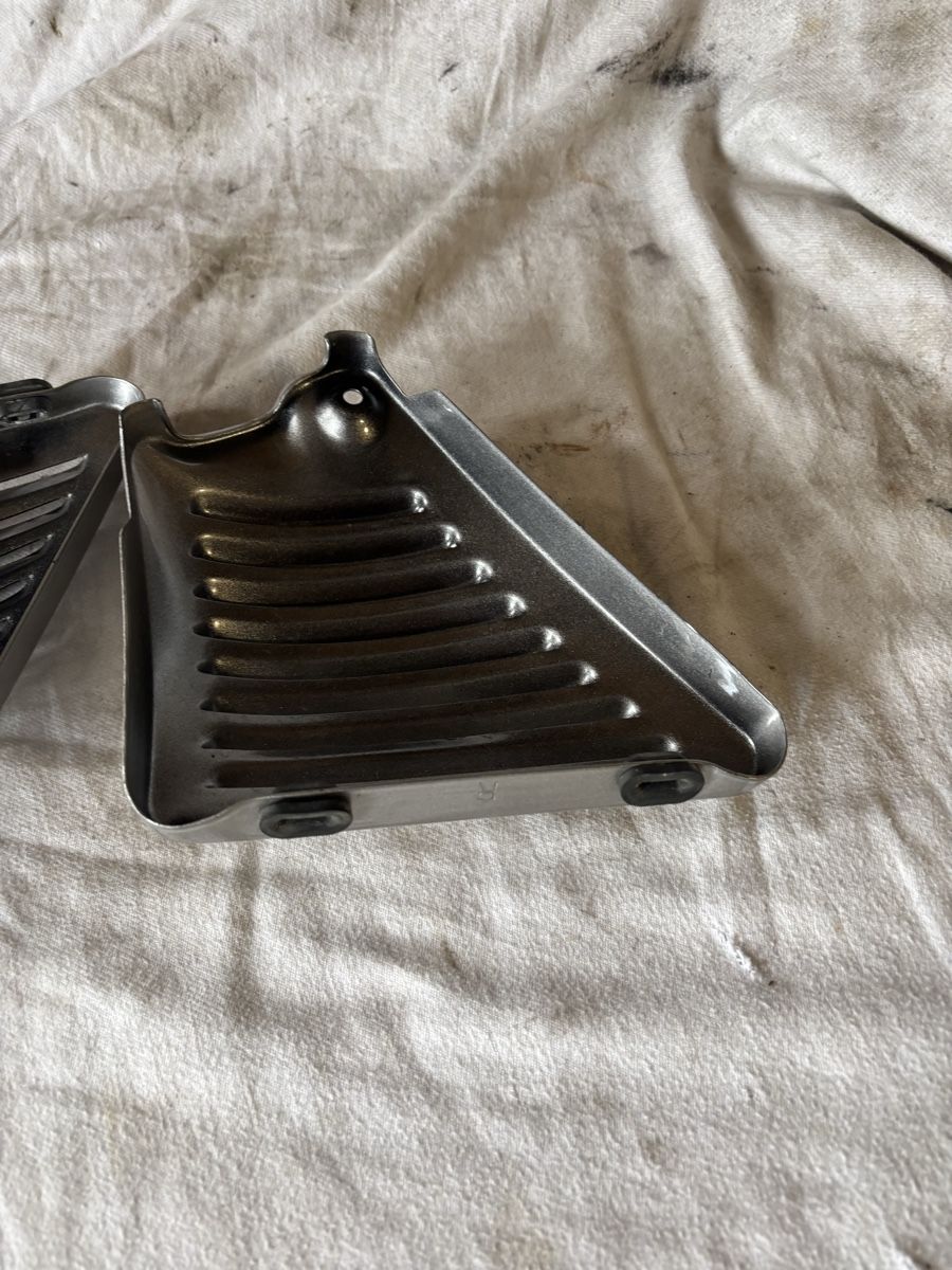 Harley-Davidson Tutti i ricambio per moto: Harley Davidson Rahmen Cover  – Usato da Schötz venduto da Harley35 2