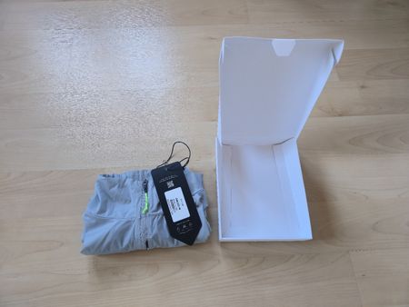 Q36.5 Air Vest, Ice Grey, Grösse M, wie neu!