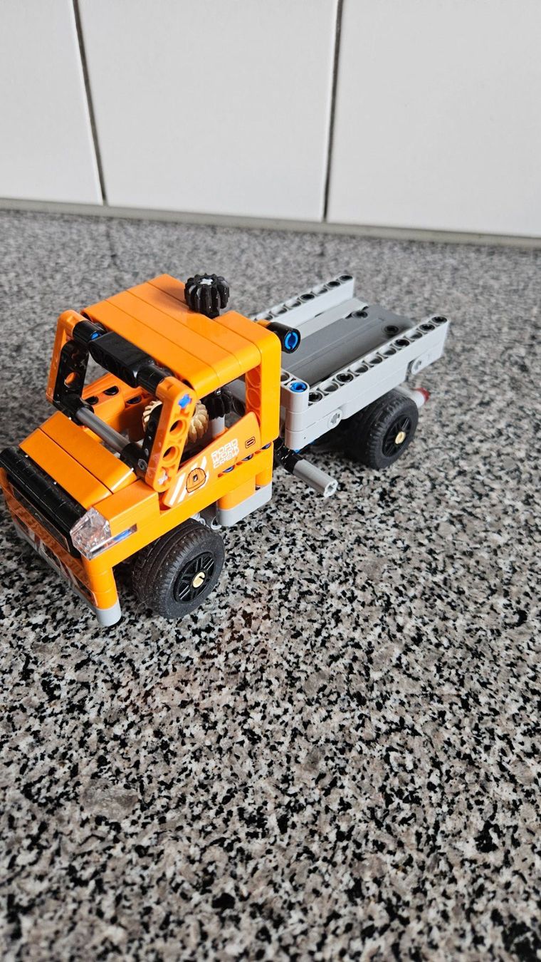 Lego Kit di costruzioni: Set Lego Technic 42060 – Usato da Melano venduto da H-Sara 1