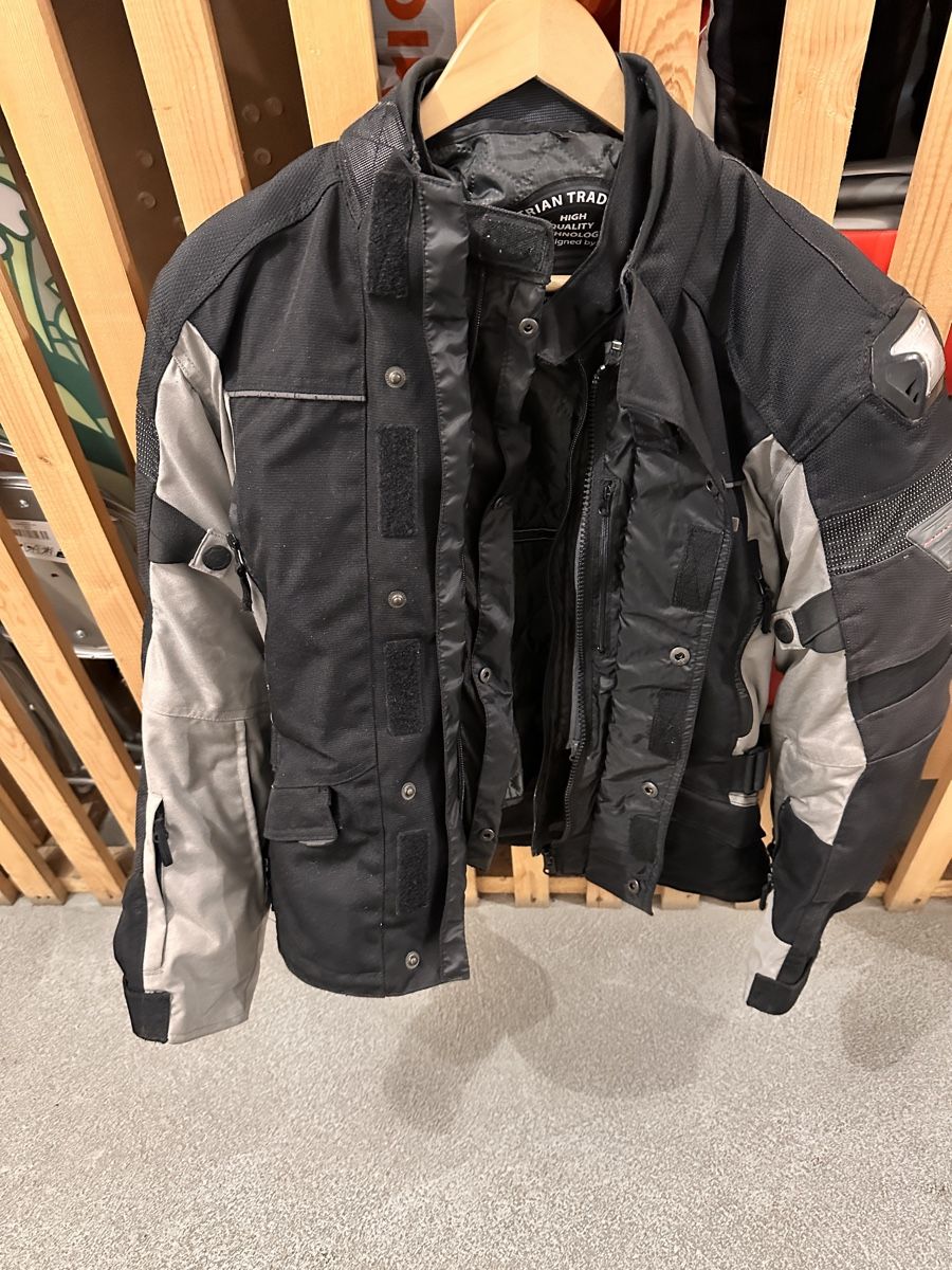 Lotti di vestiti: Motorradjacke/Hose Top Zustand – Usato da Reiden venduto da cefalo