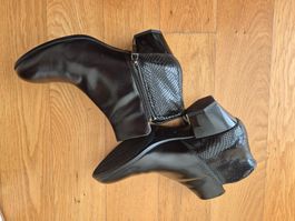 HOGAN - edle Stiefelette - schwarz - Gr.38-1x kurz getragen