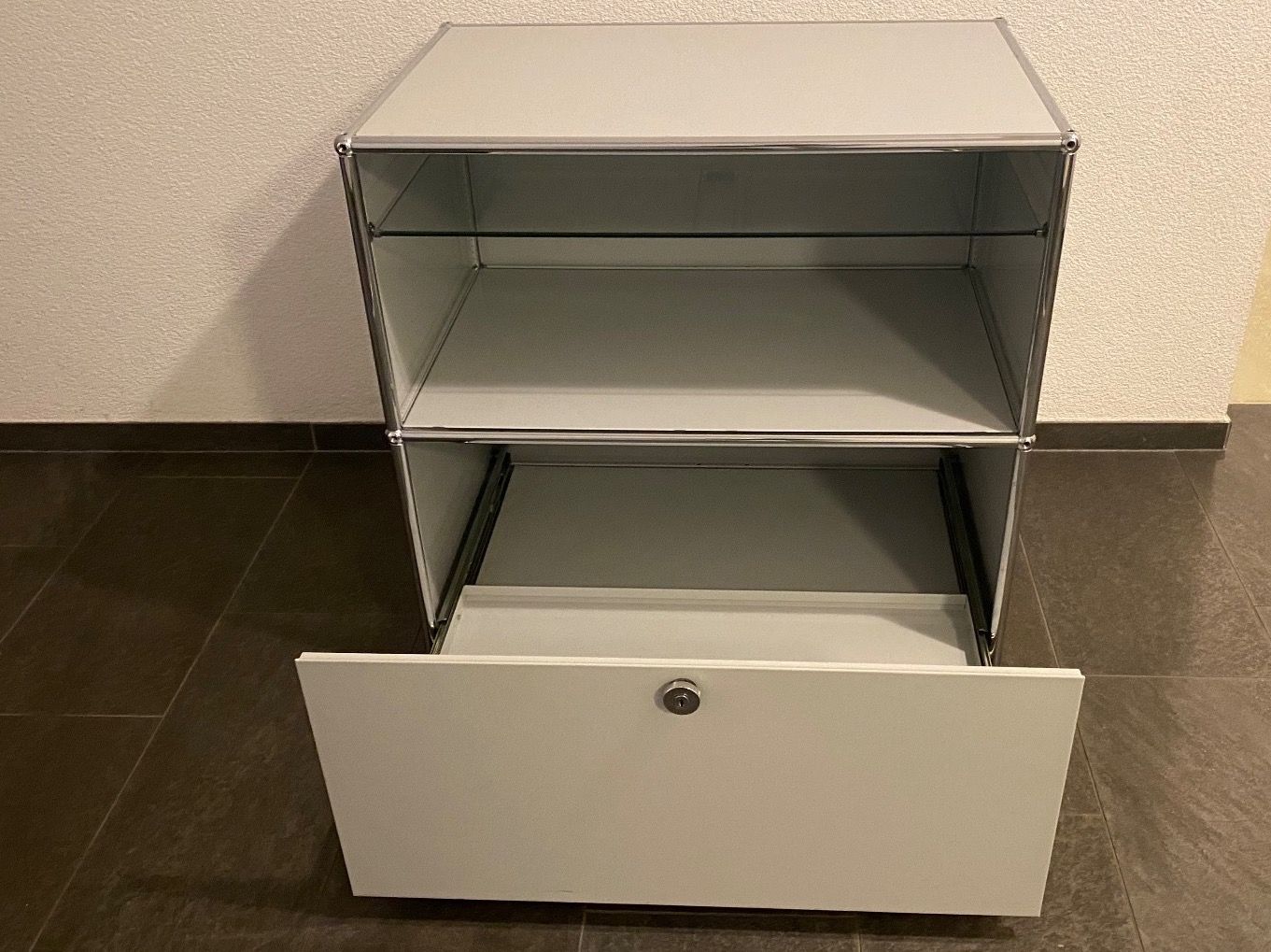 USM Kommoden: USM Haller – Gebraucht aus Binz von  2