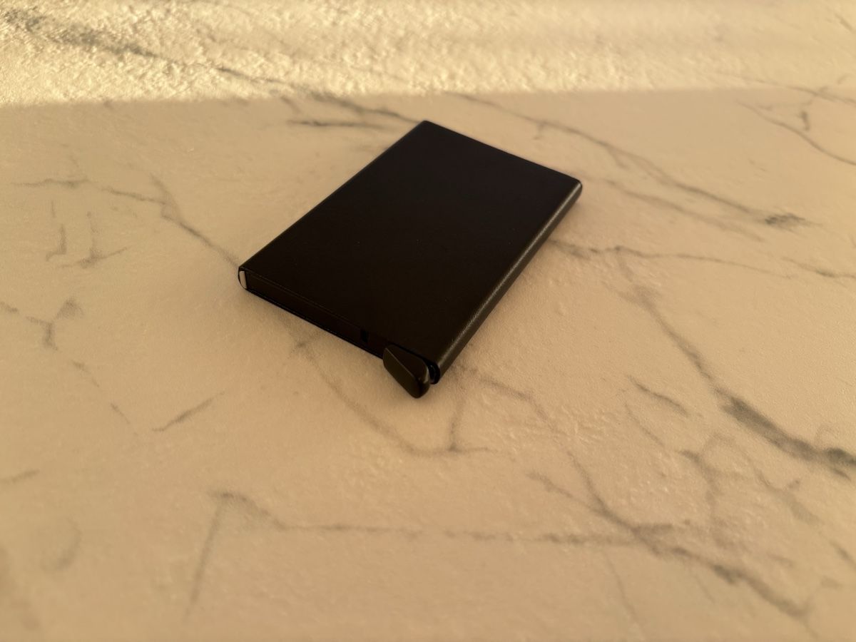 Altro in  Abbigliamento & Accessori: Secrid Cardholder schwarz  – Usato da Lömmenschwil venduto da tamara_cr 3