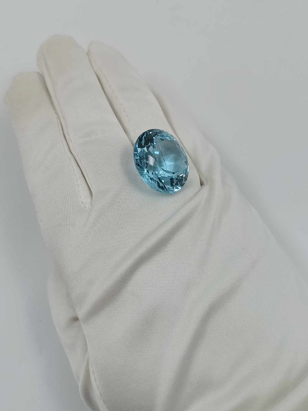 Pietre preziose: 1 AUSSERGEWÖHNLICHER AQUAMARIN 42.37 CT. – Usato da Luzern venduto da EdiGem 9