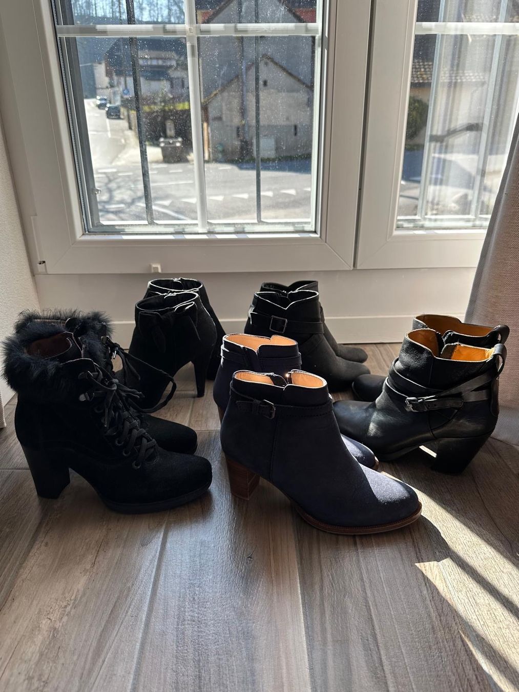 Scarpe da donna: Lot de 5 paires à talon - taille 38 – Usato da Ependes VD venduto da Aless1400