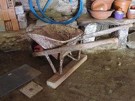 Carriola da cantiere/ Bau-Schubkarre