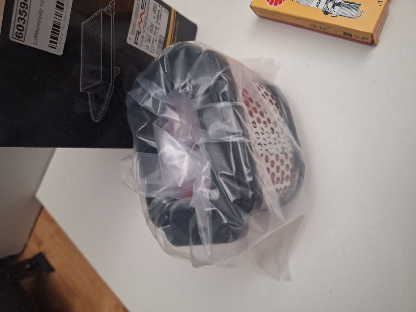 Yamaha Tutti i ricambio per moto: Yamaha Mt 07 Service Kit – Nuovo e nell'imballaggio originale da Fislisbach venduto da captn_mah 3