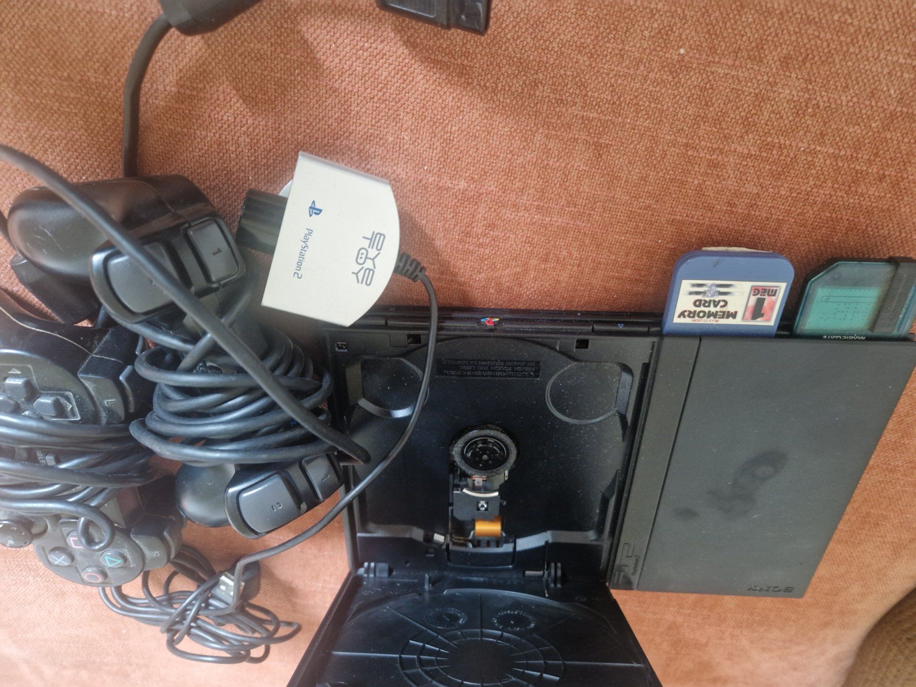 Sony Console: Playstation 2 non testée incomplete – Usato da Bernex venduto da Mardone 2