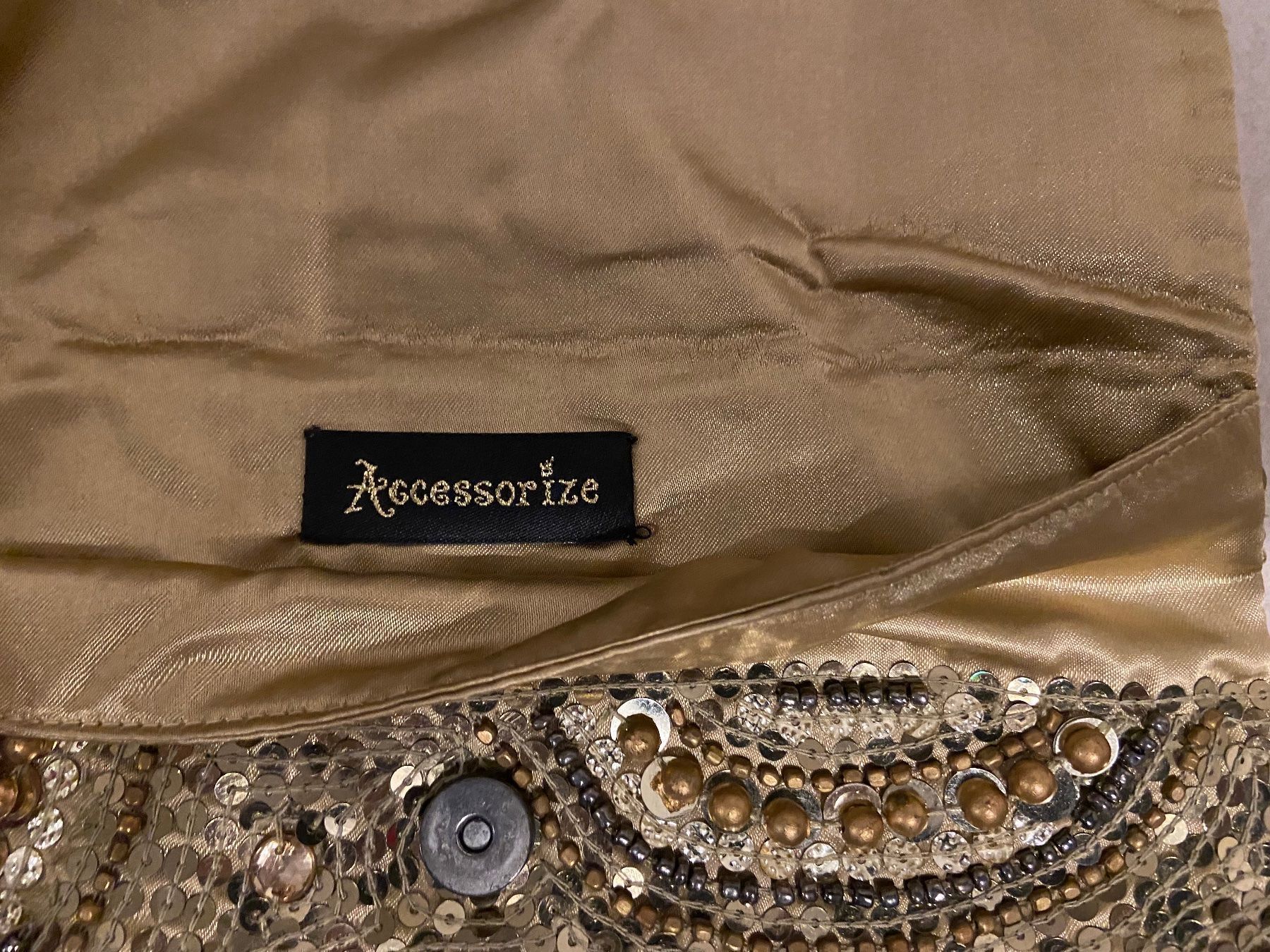 Borse da donna: Borsa pochette – Usato da Corteglia venduto da Doubleu-09 3