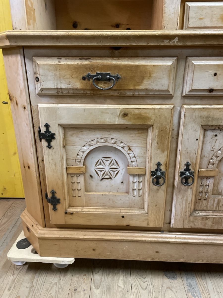 Pfister Büffets: Arvenbüffet *Restaurations-Objekt* – Gebraucht aus Almens von bsundrix 2