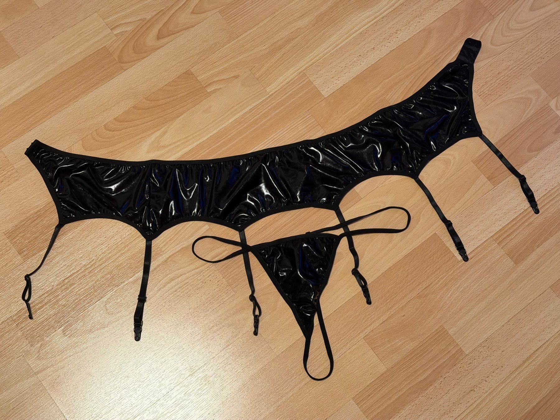 Autres dessous: Plus Plus Size Strumpfhalter Set – Neuf avec emballage d'origine à Uetendorf par Stoun 8