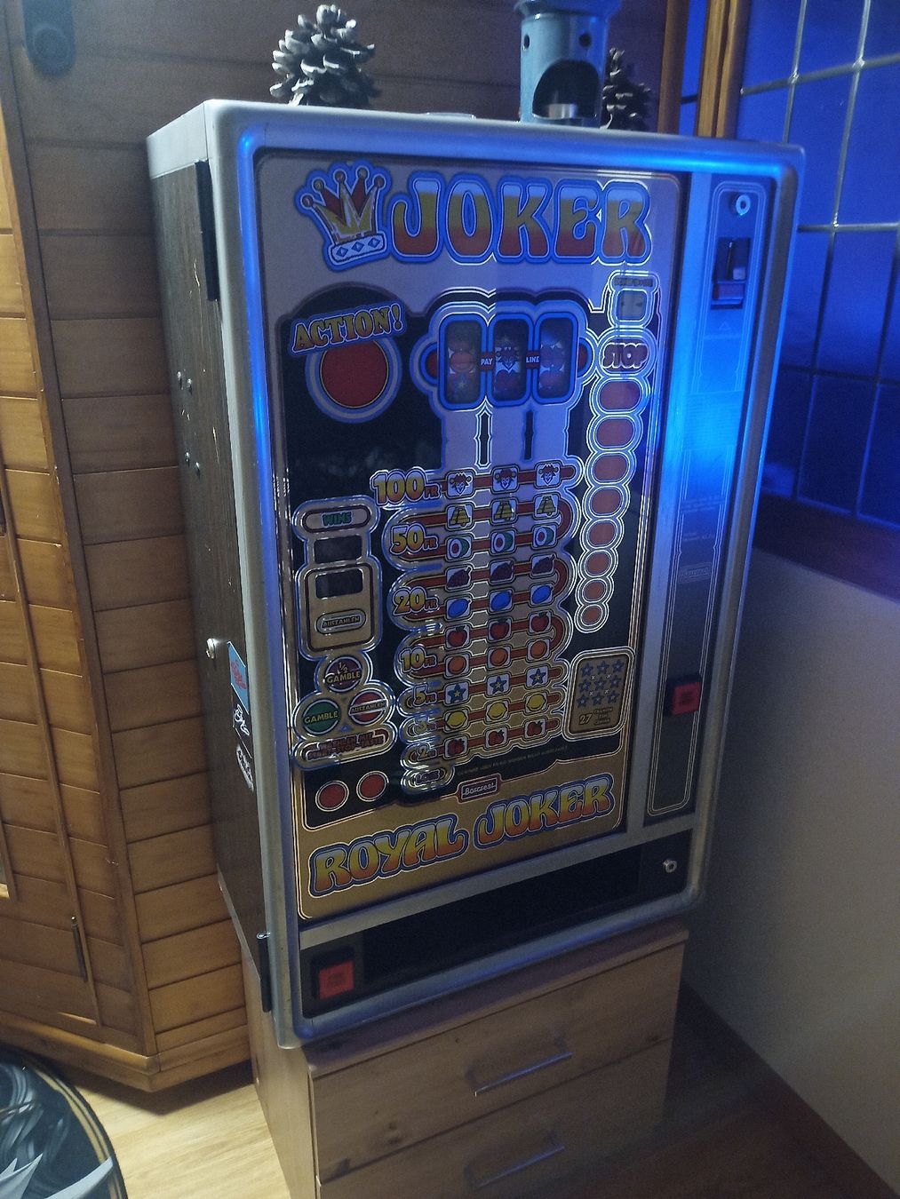 Slot Machine: Royal Joker Spielautomat – Usato da Kirchberg SG venduto da sbr_227n