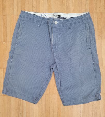77. Shorts Pepe Jeans homme taille 32 