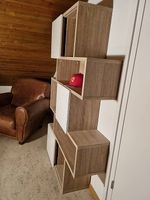 Bücherregal