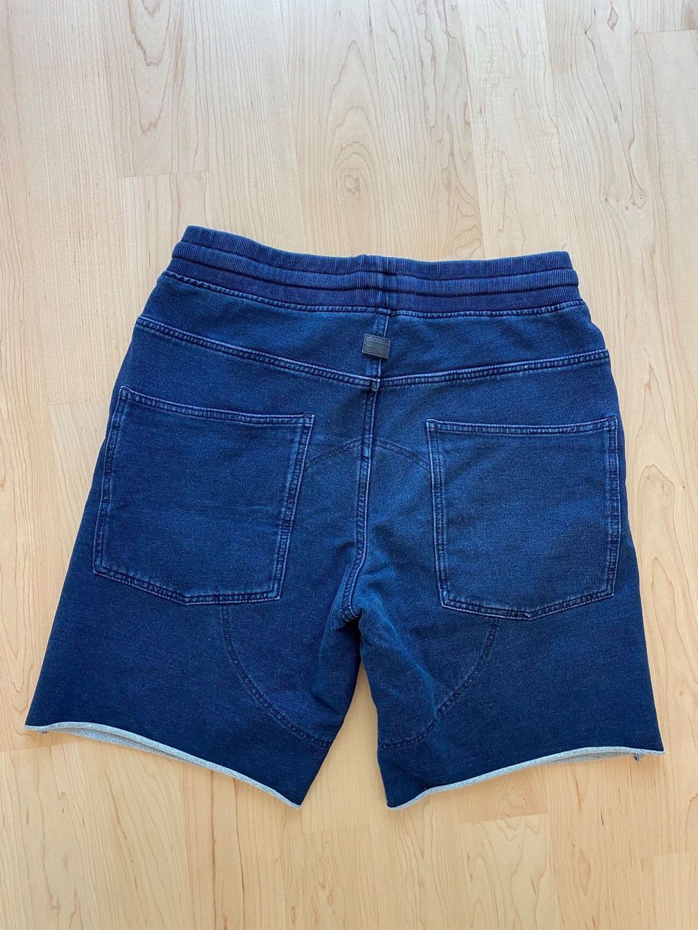 G-Star Pantaloni: G-Star Raw Shorts, Gr. L – Usato da Horw venduto da dyro 1