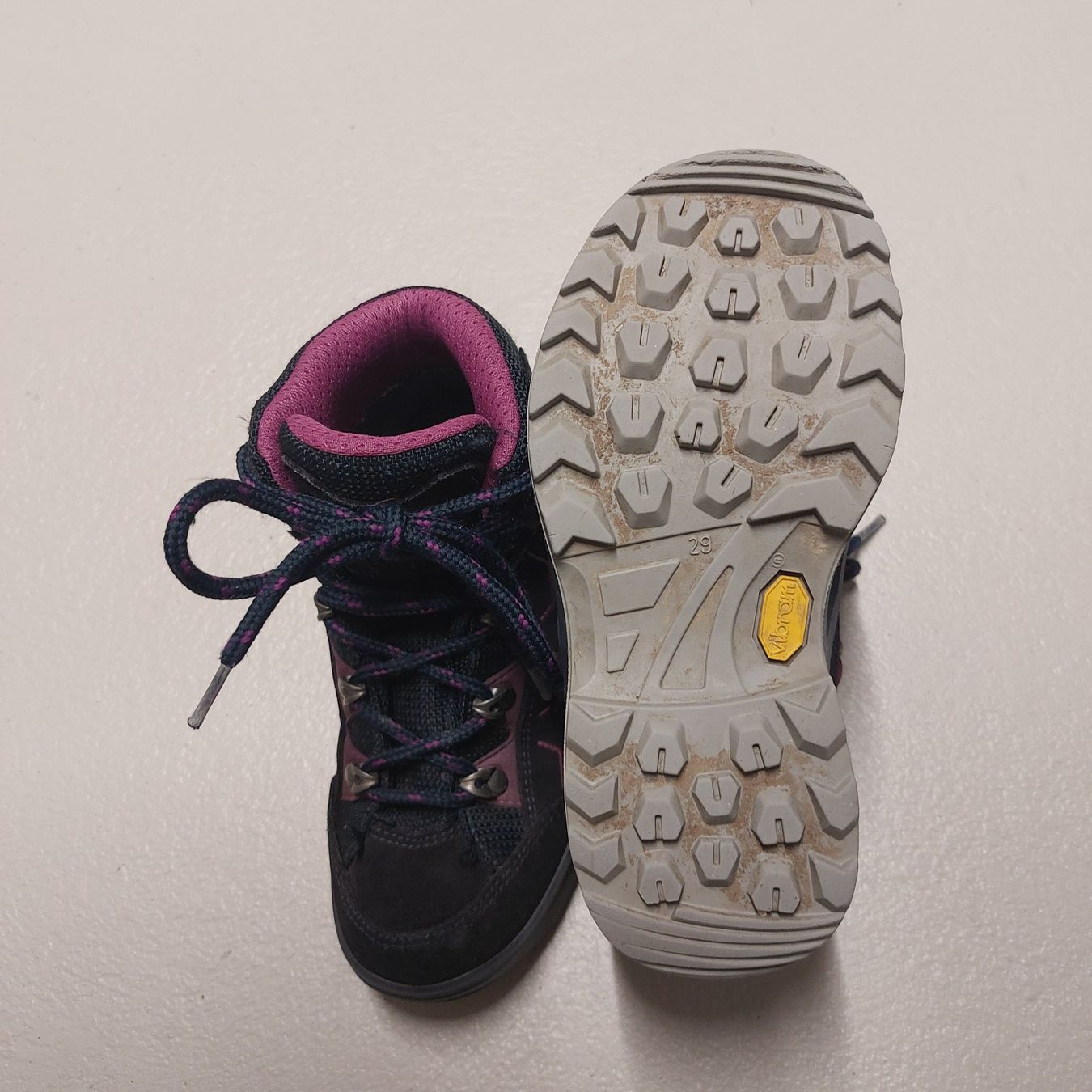 Lowa Schuhe für Mädchen: Lowa Wanderschuhe Grösse 29 – Gebraucht aus Hefenhofen von mar_pm5k 3