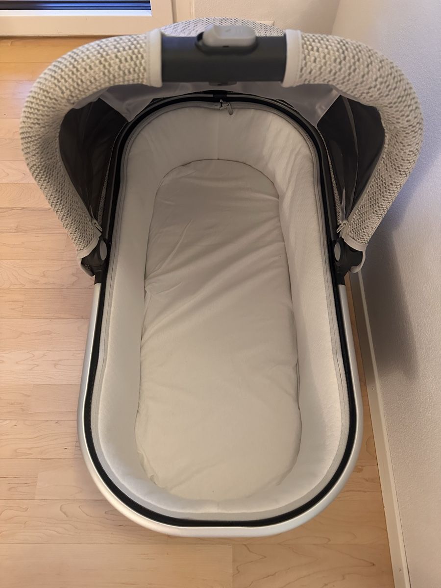 UPPAbaby Kinderwagen: Uppababy Vista V2 Babywanne – Neu (gemäss Beschreibung) aus Winterthur von Joyzora94 1