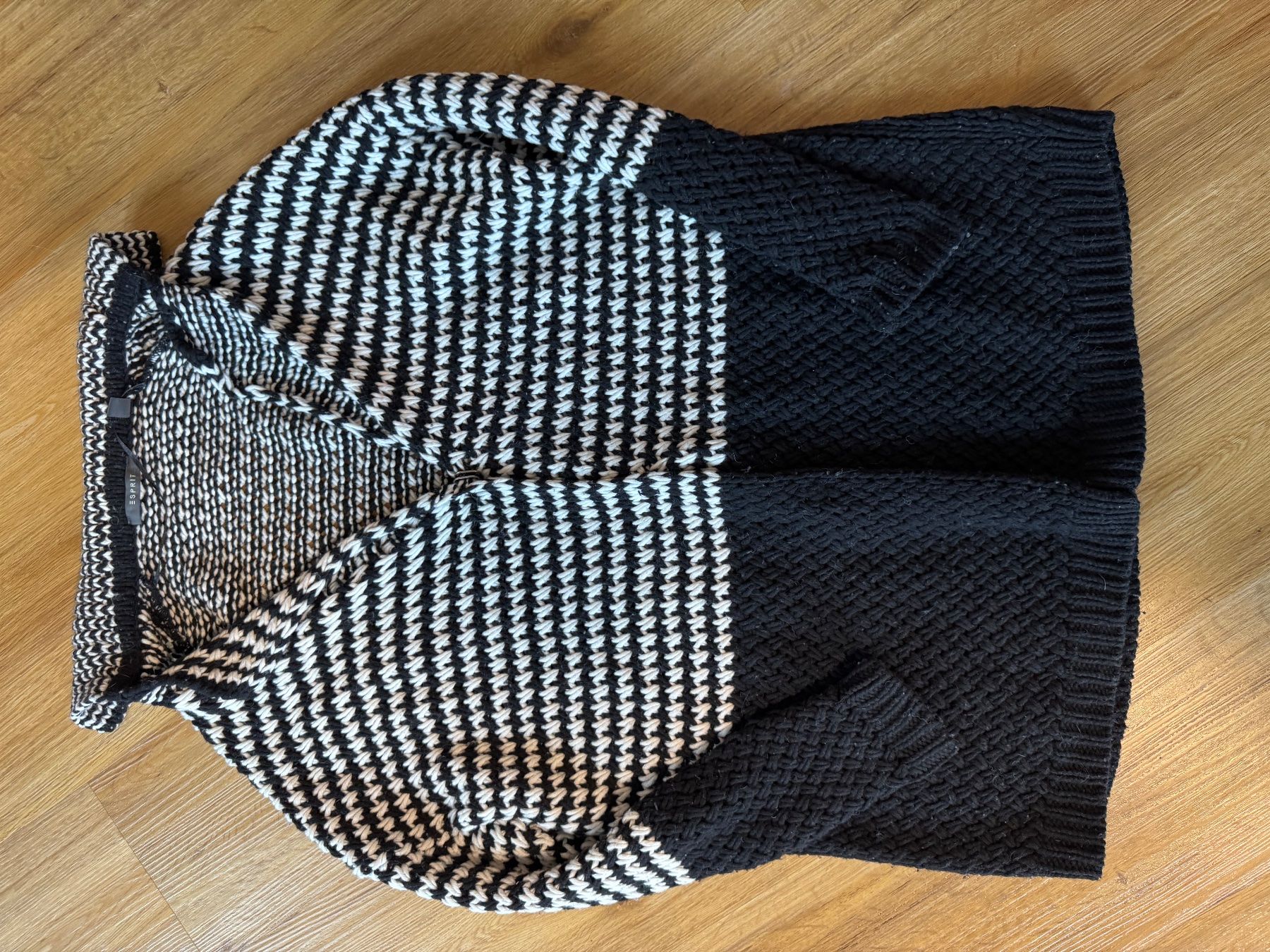 Giacche: Grobe Strickjacke aus Wolle, ESPRIT, Gr. S – Usato da Bubikon venduto da hachia888 1