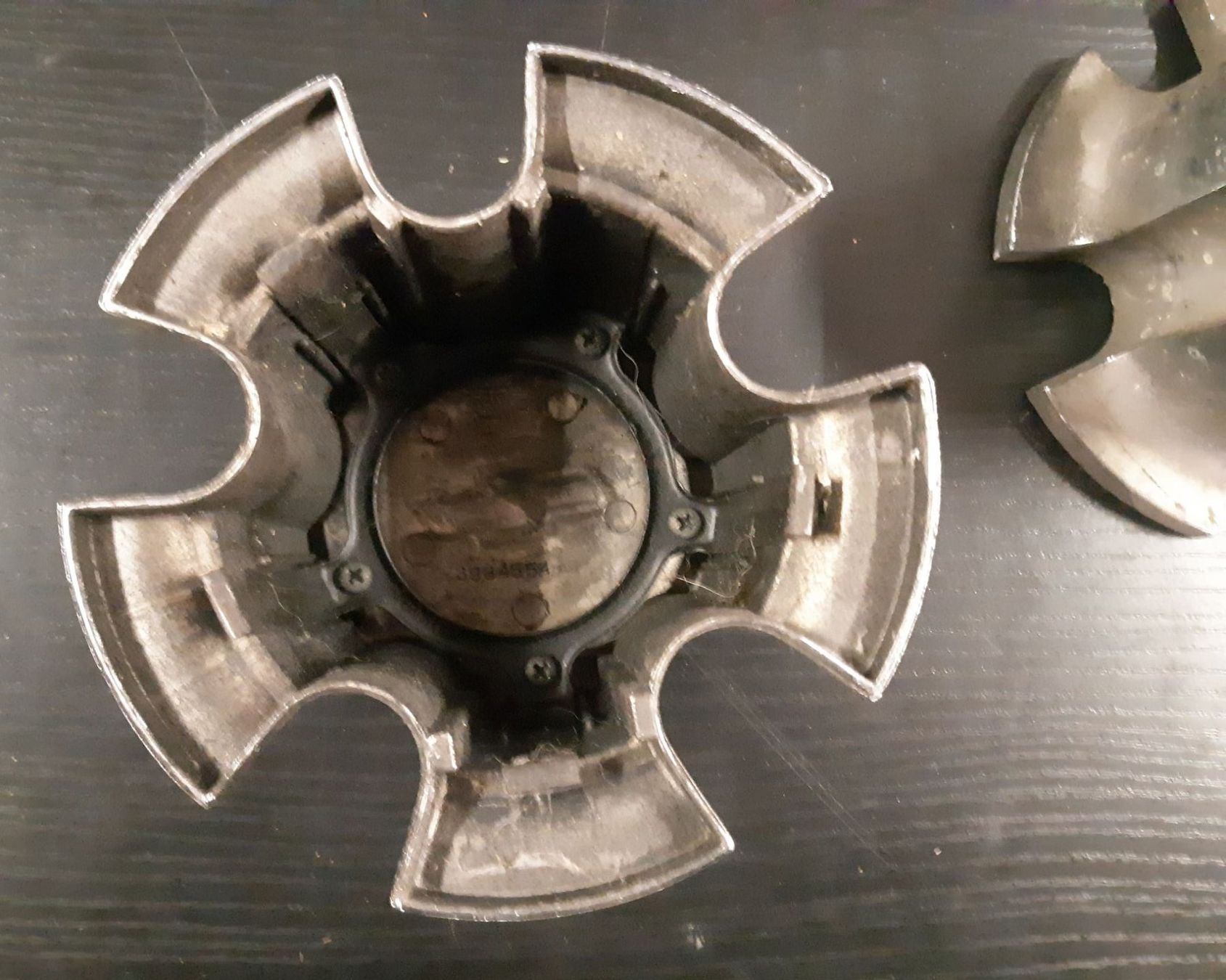 Chevrolet Tutti pezzi di ricambio auto: 3 Nabendeckel Chevrolet – Usato da Niedergösgen venduto da usc_9sk7 2