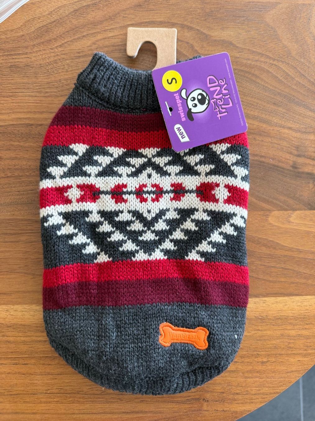 Abbigliamento: Winterlicher Hundepullover Grösse S - Neu mit Etikett – Nuovo e nell'imballaggio originale da Wilen b. Wollerau venduto da rosmarin13