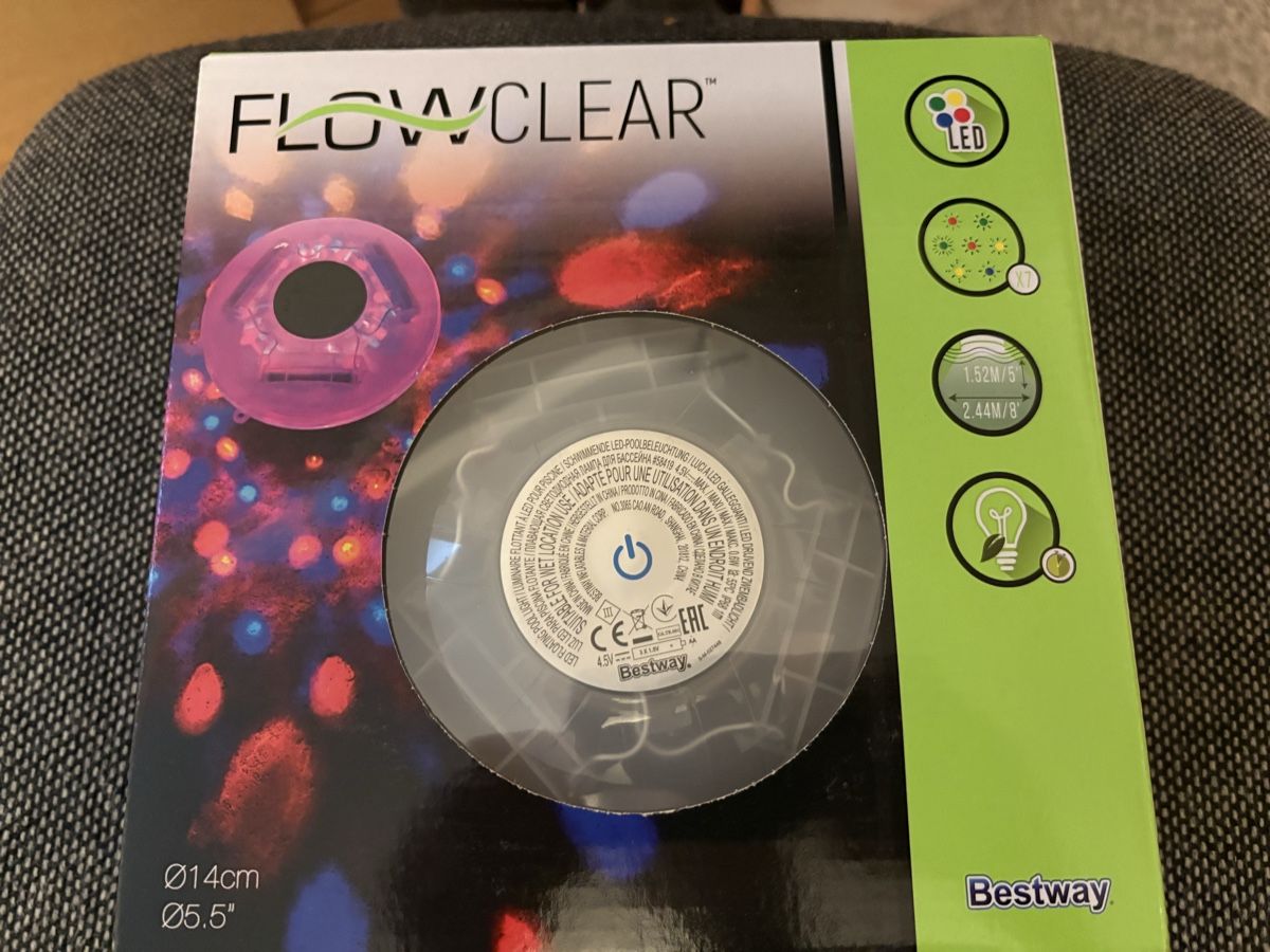 Bestway Schwimmbad: POOL light flowclear LED – Neu und originalverpackt aus Herzogenbuchsee von warrior77