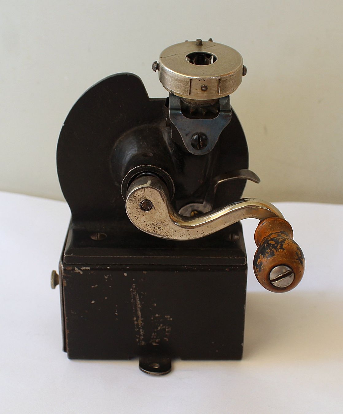 Spitzer: Rare Historische Bleistift Spitzer Spitzmaschine Multiplex – Gebraucht aus Zürich von Auctionata 2