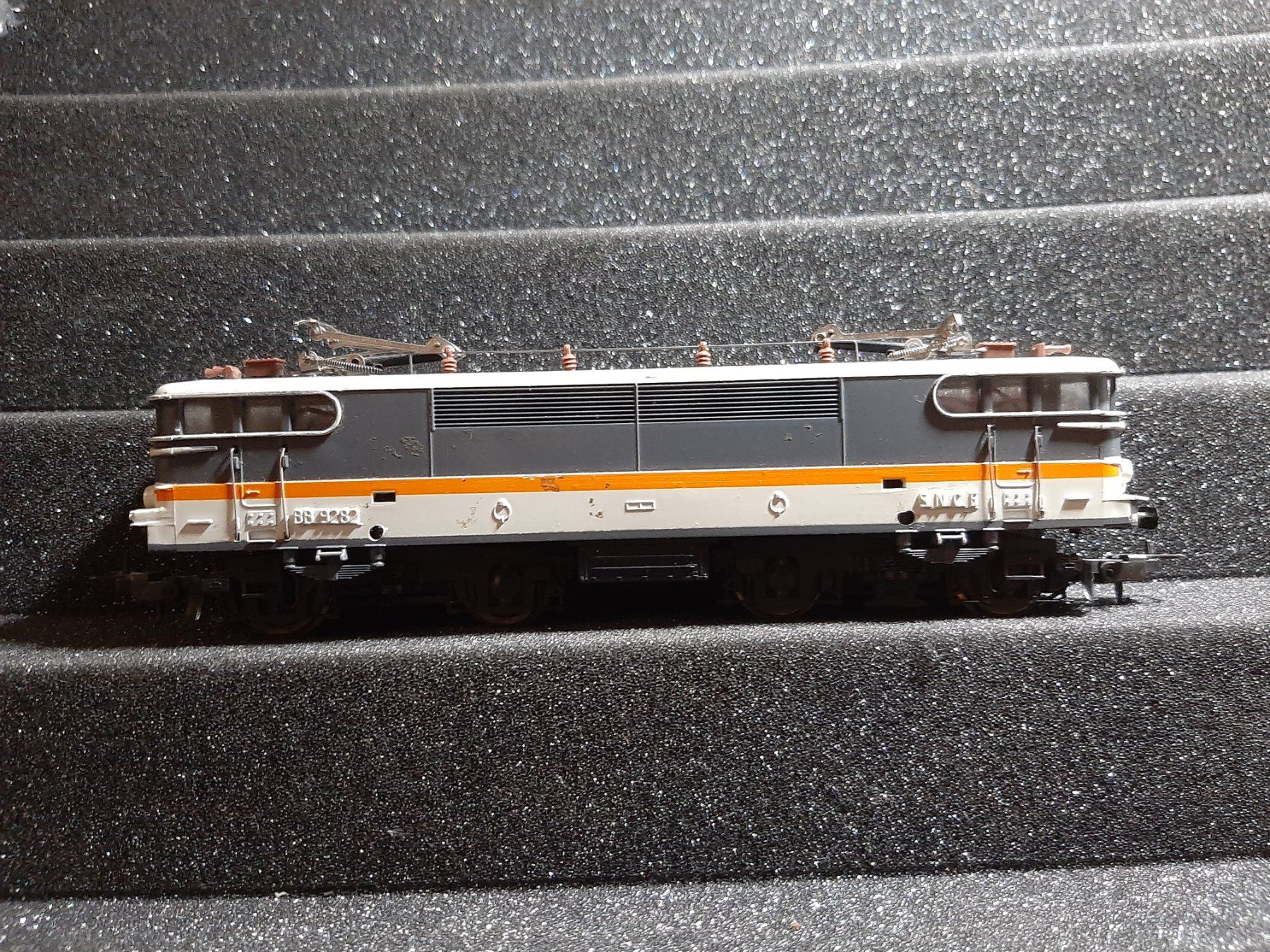 Lima Modellini di ferrovie: LIMA SNCF BB 9282 MANQUE DEUX TAMPONS REF 6 – Usato da Avully venduto da RIVALIS 1