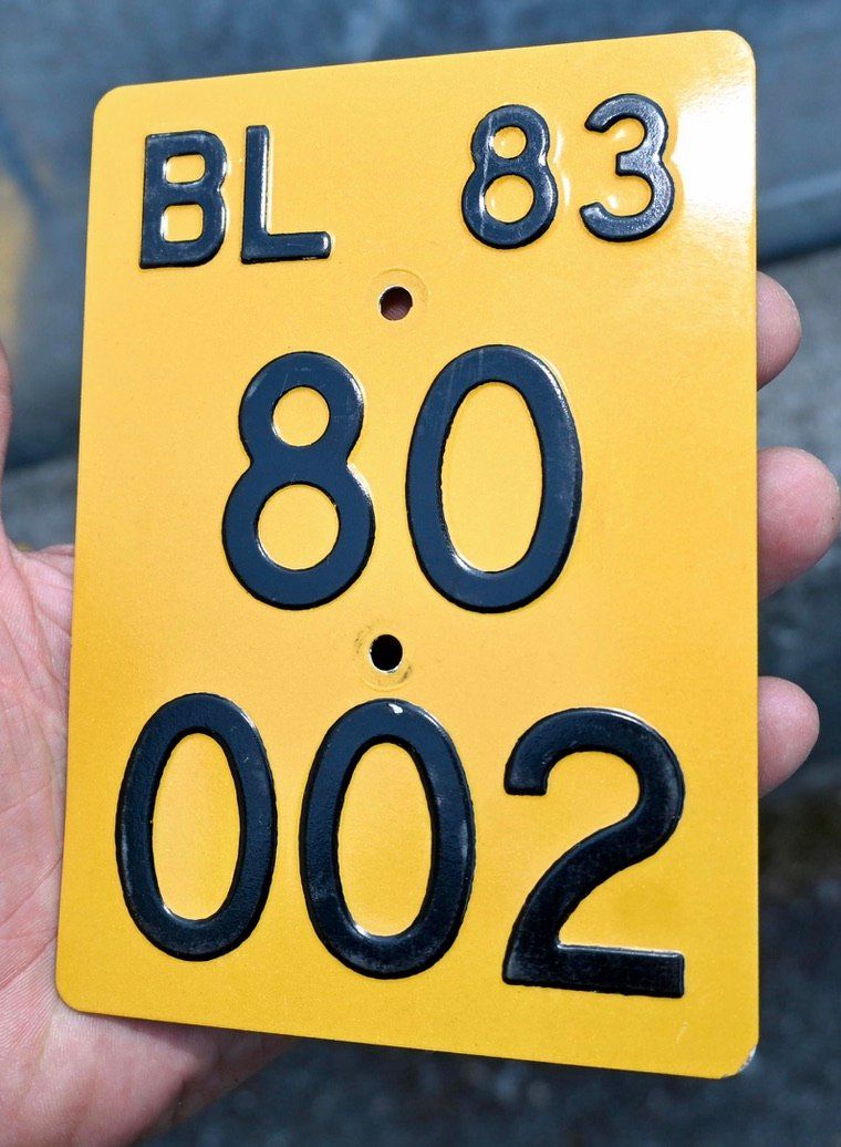 Insegne: Mofanummer BL 83 TÖFFLINUMMER 80002 – Usato da Pfaffhausen venduto da mono_rec 5