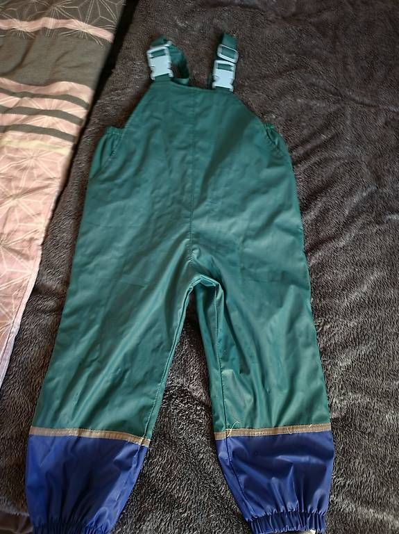 Pantalons: Matschhose gr 104/110 – D'occasion à Berlingen par bia_d98s 1