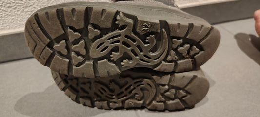 Schuhe für Mädchen: Winterstiefel/Winterschuhe Gr. 32 – Gebraucht aus Oberhofen AG von iitf2020 5