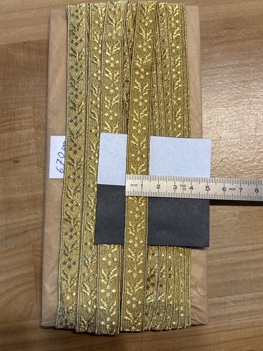 Nastri decorativi: Gold Band mit Metall Faden – Nuovo (secondo la descrizione) da Rümlang venduto da euqinom16