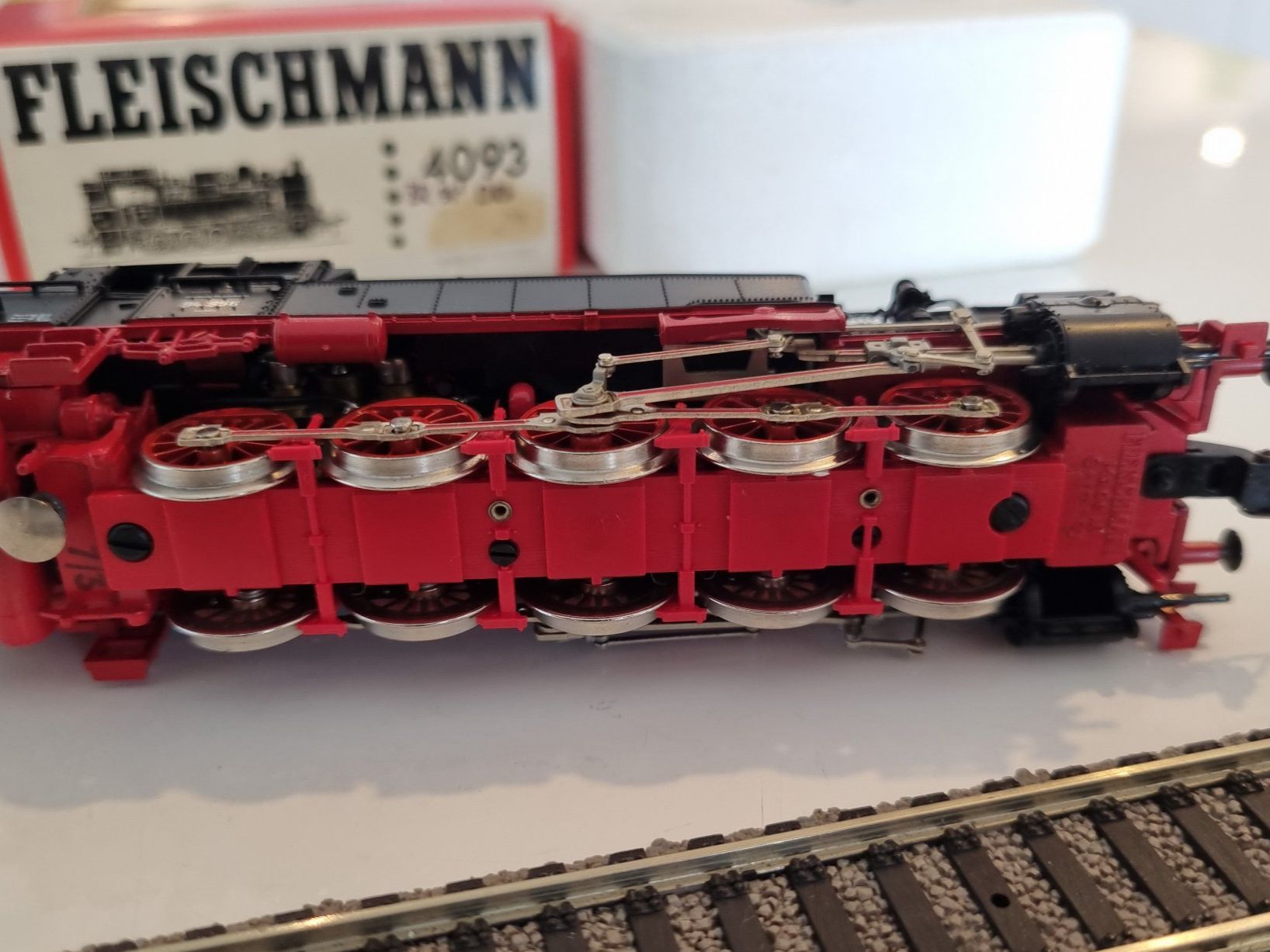 Fleischmann Modellini di ferrovie: Fleischmann DR  Dampflok 4093 GS - H0 – Usato da Zürich venduto da nibadi 6